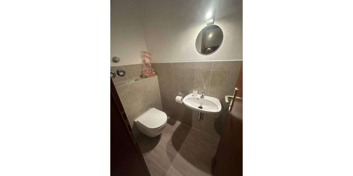 Attraktive neu sanierte 2 ZKB Wohnung mit Einbauküche und Balkon 2 zimmer