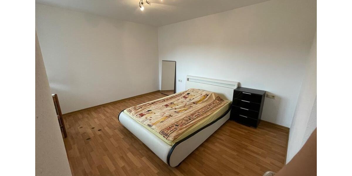 Etagenwohnung Künzelsau - 3 Zimmer, 83 m&sup2;, 770&euro; | Angebot:26444708