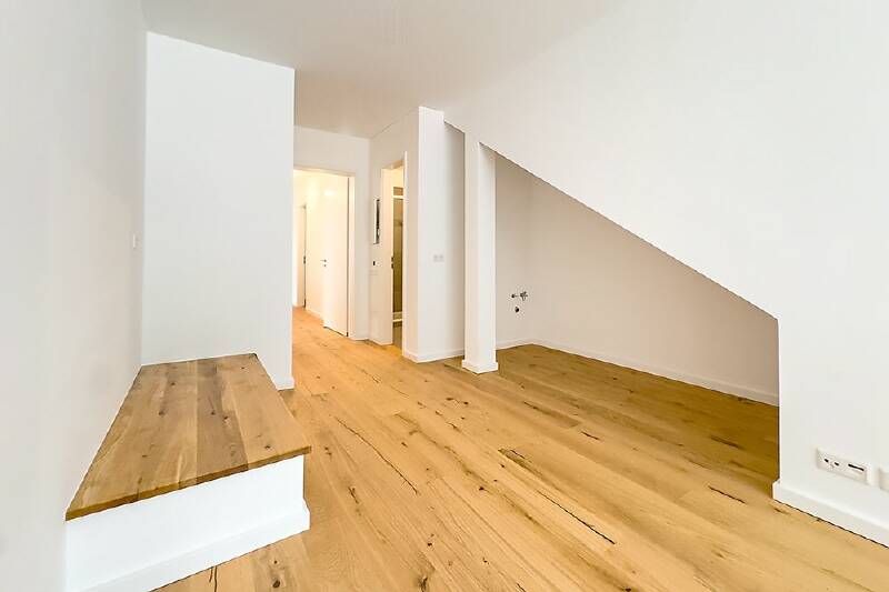 Etagenwohnung München Thalk.Obersendl.-Forsten-Fürstenr.-Solln - 6 Zimmer, 200 m&sup2;, 4.900&euro; | Angebot:26202196