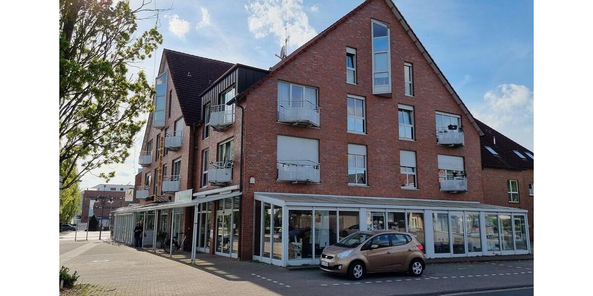 Zentrale, große 2 ZKBB 2 zimmer