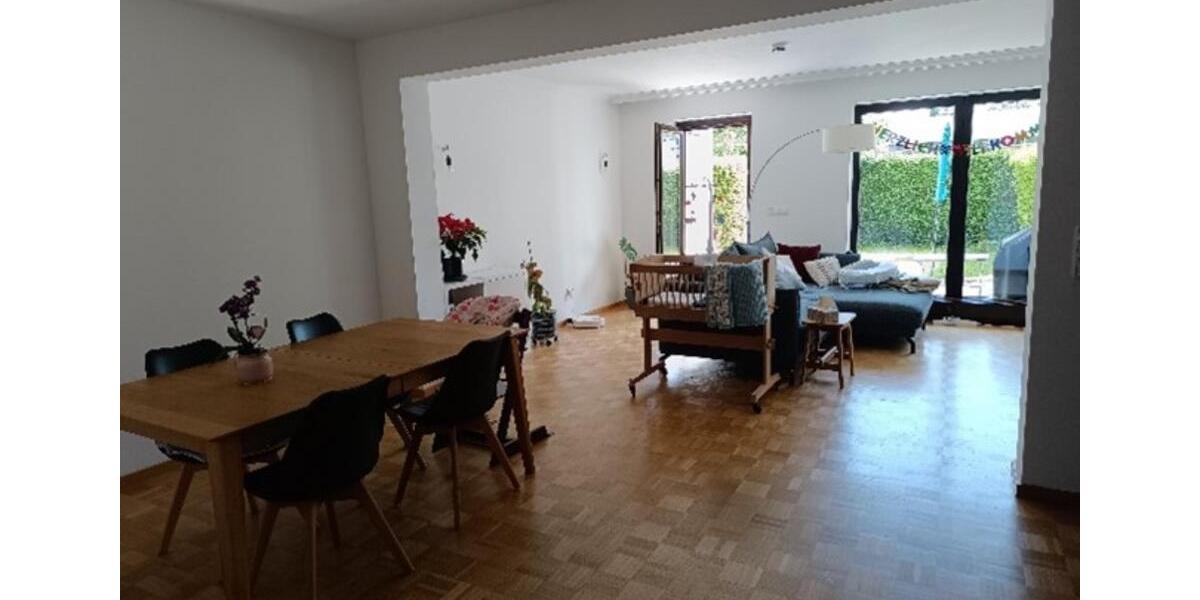 Etagenwohnung Gauting - 4 Zimmer, 130 m&sup2;, 1.900&euro; | Angebot:24976735
