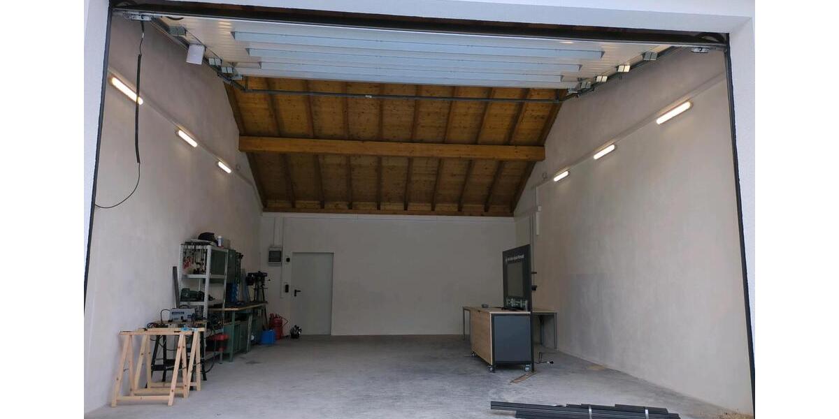 Halle günstig zu vermieten 50m2 zimmer