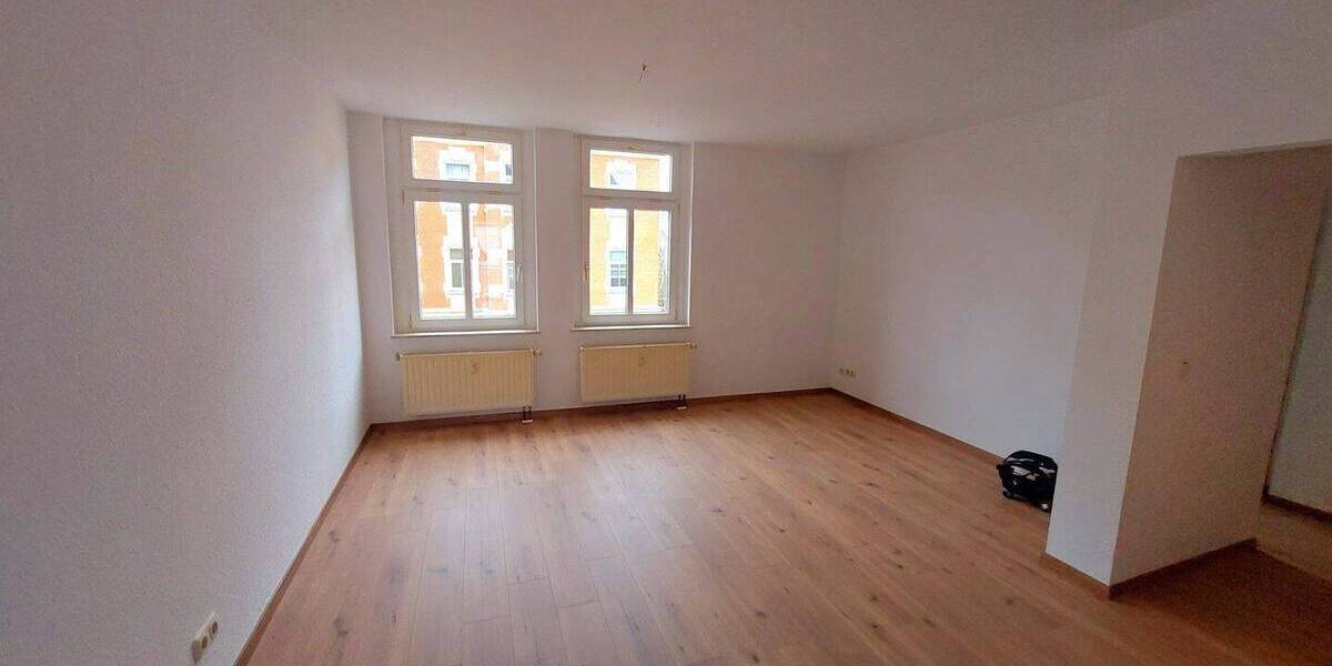 Etagenwohnung Plauen Preißelpöhl - 2 Zimmer, 64 m&sup2;, 320&euro; | Angebot:26672272