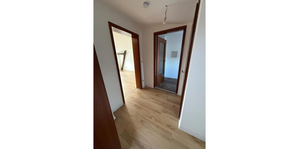 Gepflegte 1-Zimmer-Wohnung mit Tageslichtbad 1 zimmer