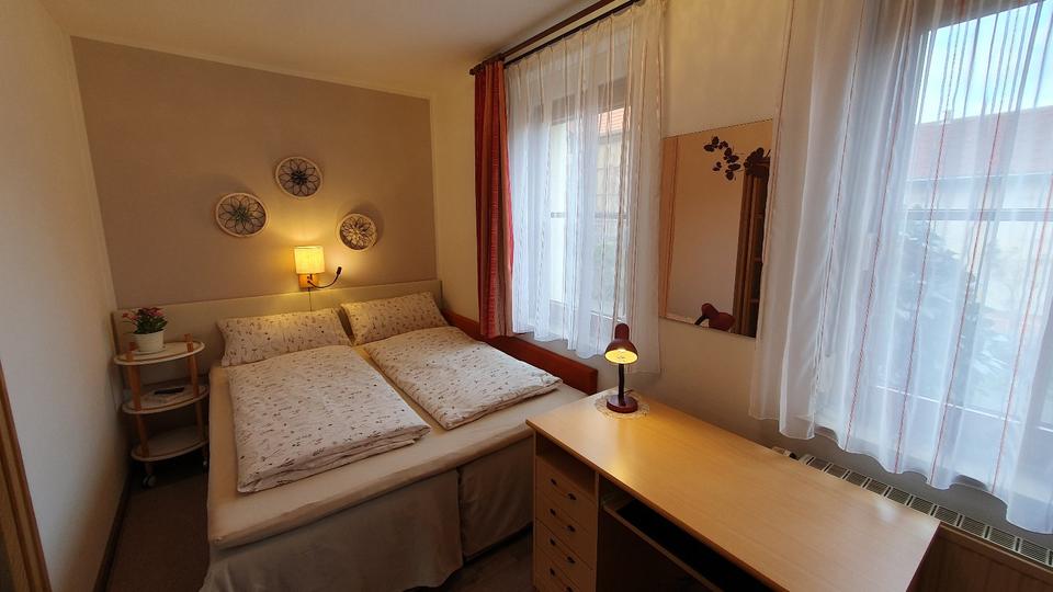 Wohnen auf Zeit Radebeul - 2 Zimmer, 46 m&sup2;, 890&euro; | Angebot:23876631