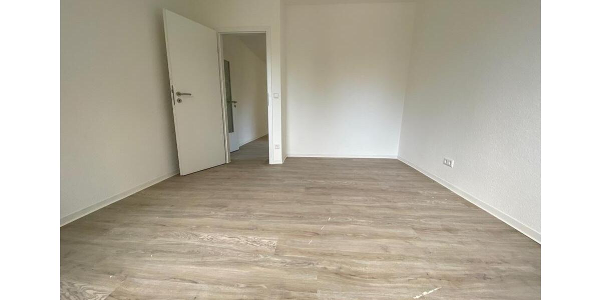 Etagenwohnung Staßfurt - 2 Zimmer, 59 m&sup2;, 474&euro; | Angebot:26082999