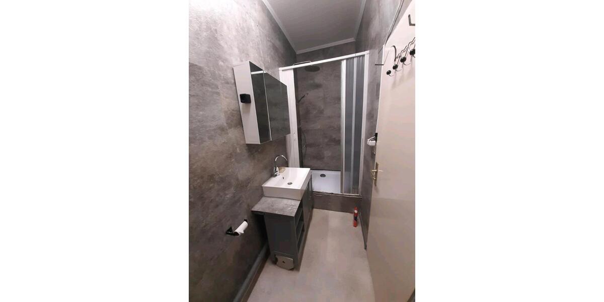 Zimmer in WG Wohnung in Celle, 20 min. bis Hannover, Lüneburg 4 zimmer