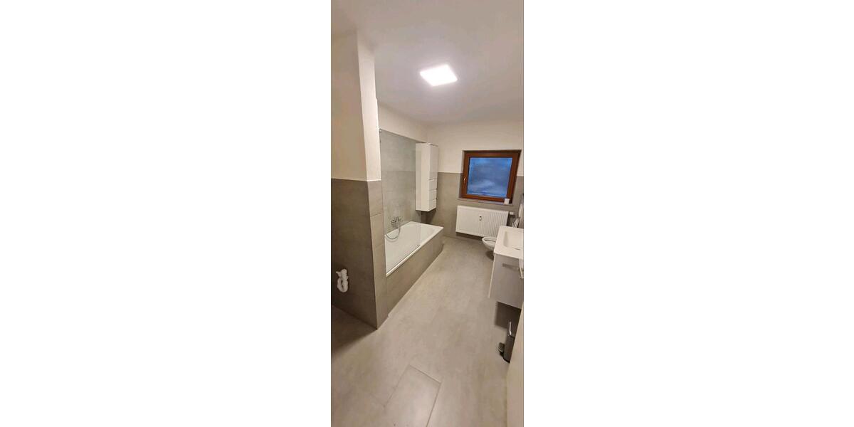 Erdgeschoßwohnung Eitorf - 3 Zimmer, 85 m&sup2;, 850&euro; | Angebot:25905944