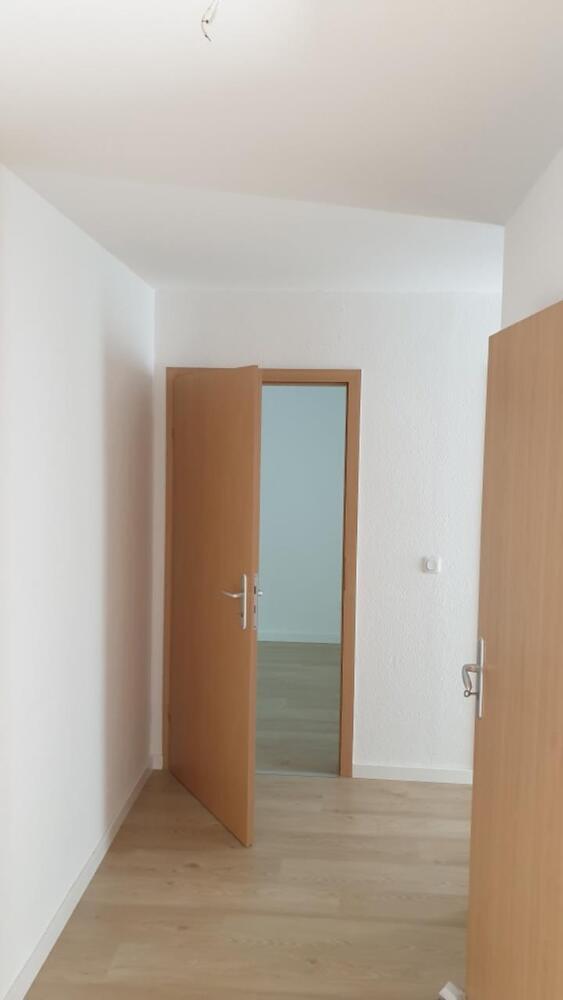 Helle 2-Zimmer-Wohnung mit Einbauküche und Balkon auf dem Kaßberg!