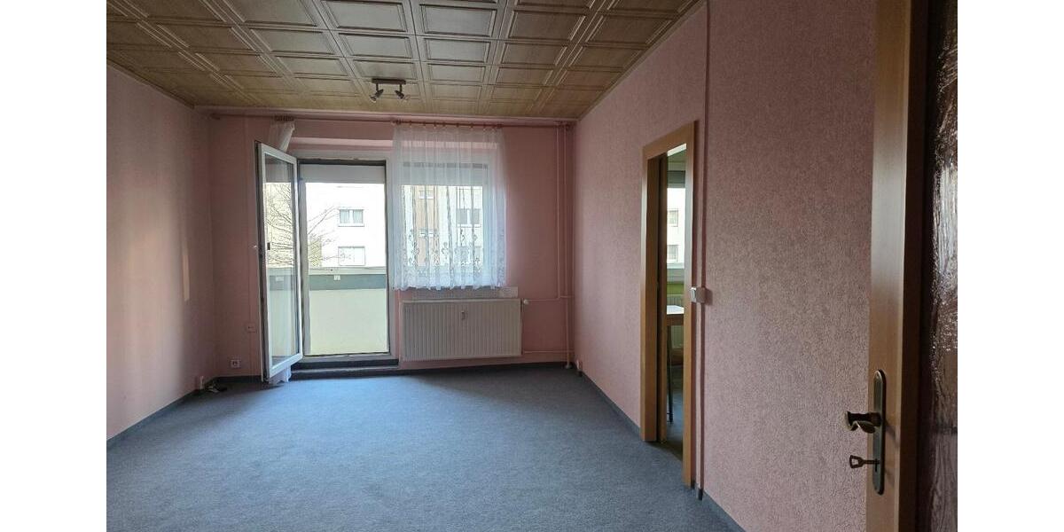 Erdgeschoßwohnung Bernstadt auf dem Eigen - 3 Zimmer, 71 m&sup2;, 390&euro; | Angebot:25784350