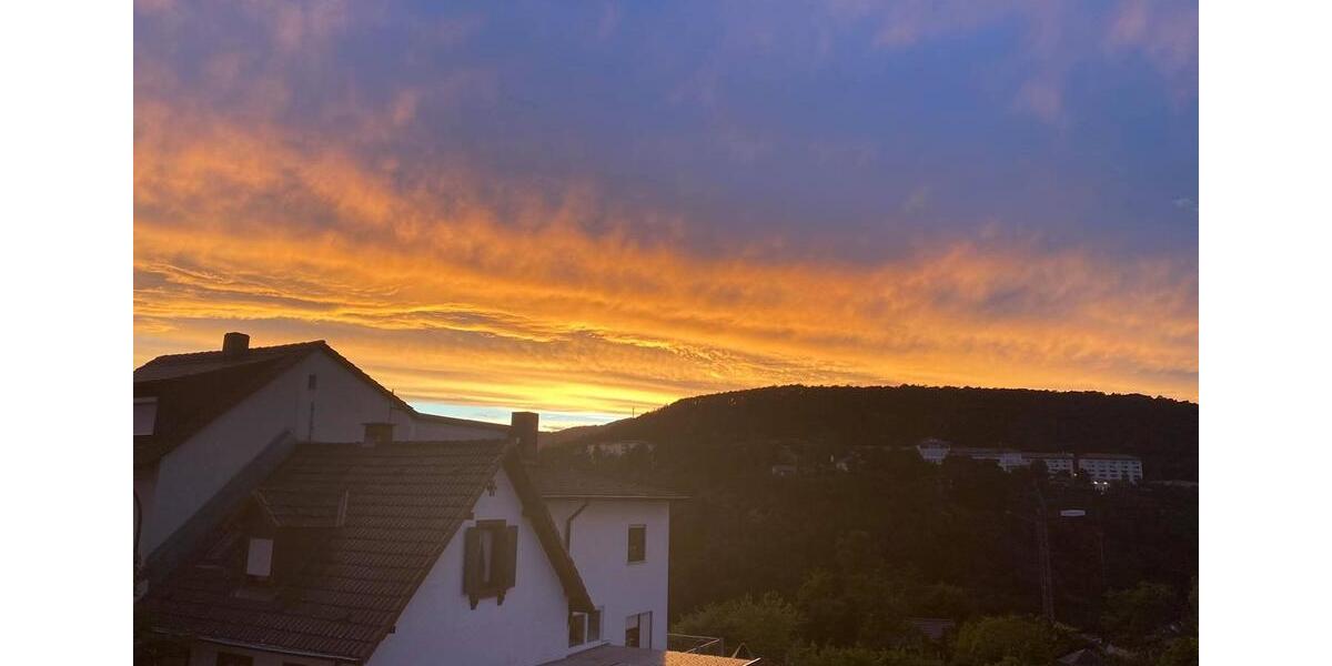 Modernisierte Wohnung mit vier Zimmern- Balkon - Garten 4 zimmer