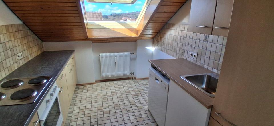 Dachgeschoßwohnung Steinen - 2 Zimmer, 45 m&sup2;, 550&euro; | Angebot:26024502