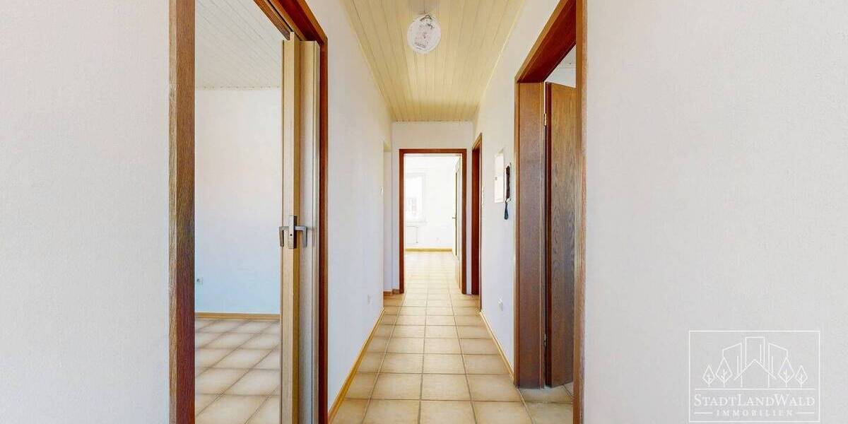 Ruhig wohnen-zentral leben: Renovierte ruhige 3-ZKB Mietwohnung im 2.OG 3 zimmer