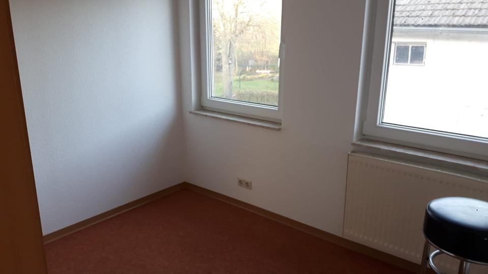 Dachgeschoßwohnung Demmin - 2.5 Zimmer, 53 m&sup2;, 370&euro; | Angebot:26588138