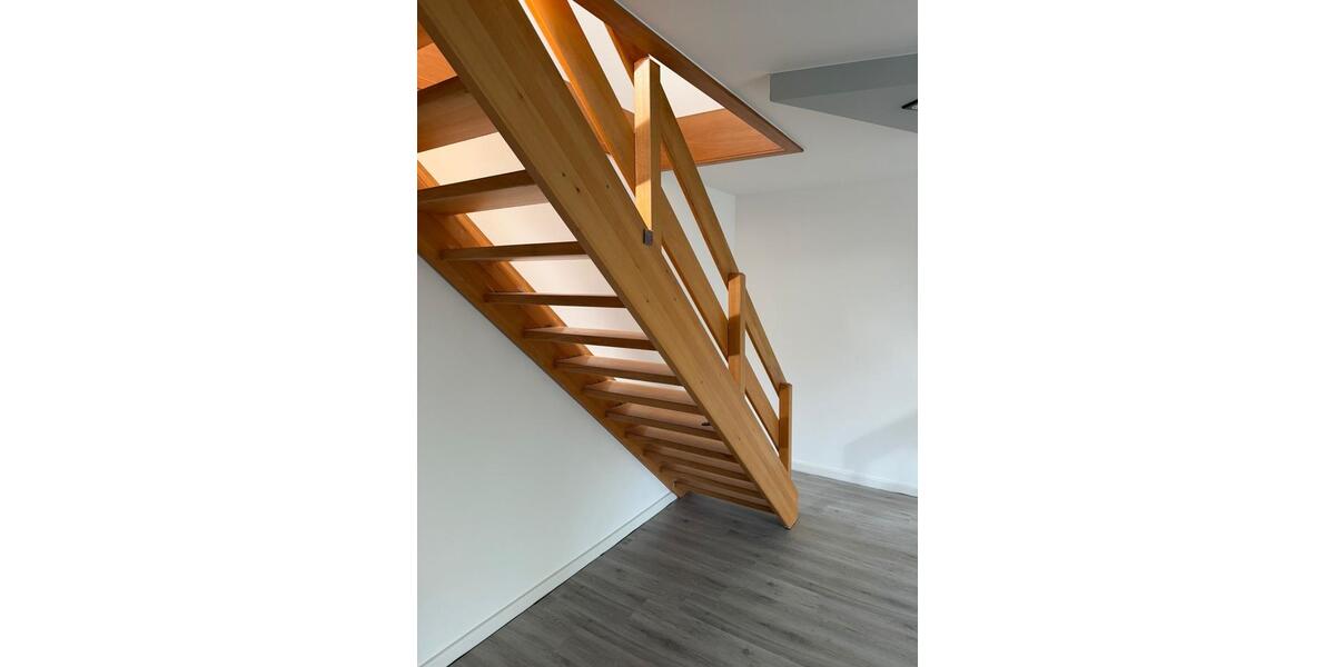 Dachgeschoßwohnung Würselen - 3 Zimmer, 105 m&sup2;, 1.228&euro; | Angebot:25968682