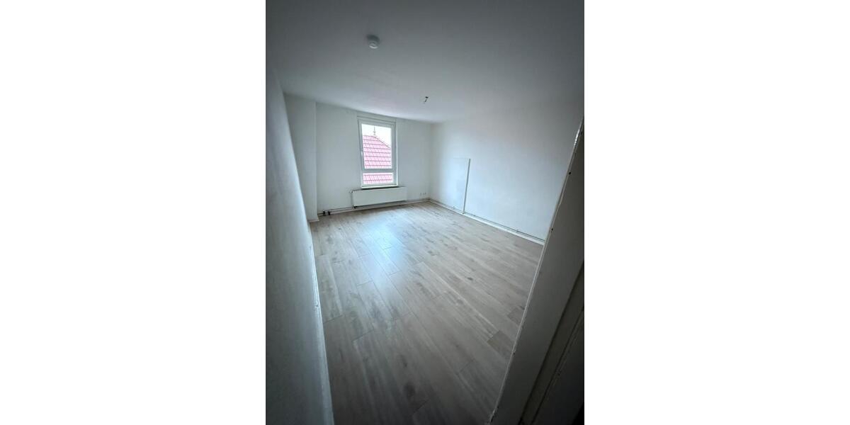 Dachgeschoßwohnung Schleswig - 3 Zimmer, 100 m&sup2;, 750&euro; | Angebot:25974186