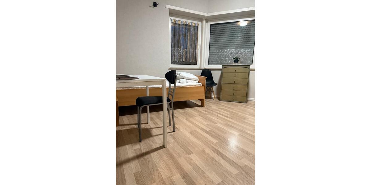Wohnen auf Zeit Erkelenz - 3 Zimmer, 70 m&sup2;, 370&euro; | Angebot:26628628