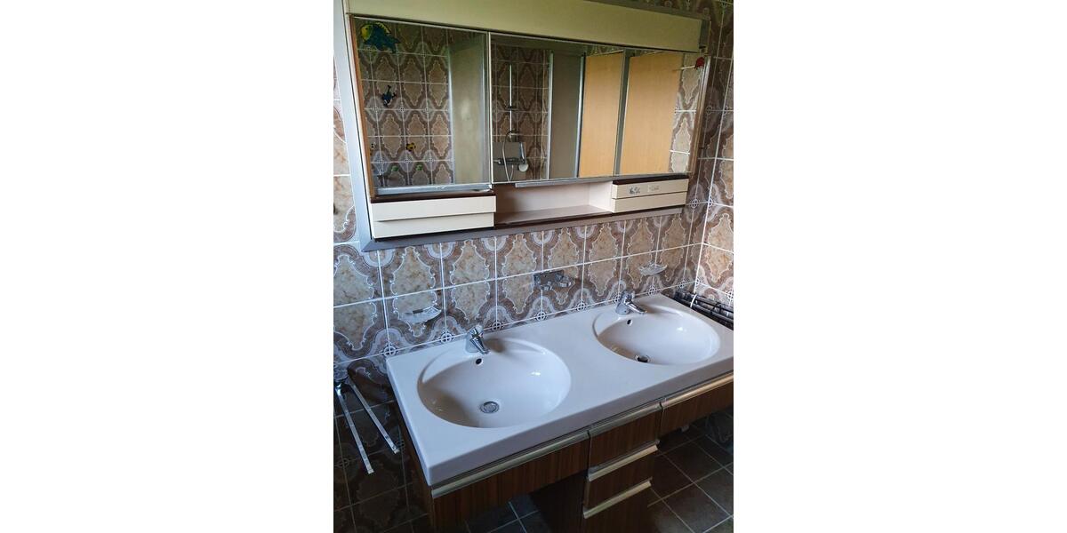 Etagenwohnung Hahnbach - 5 Zimmer, 106 m&sup2;, 750&euro; | Angebot:24611889