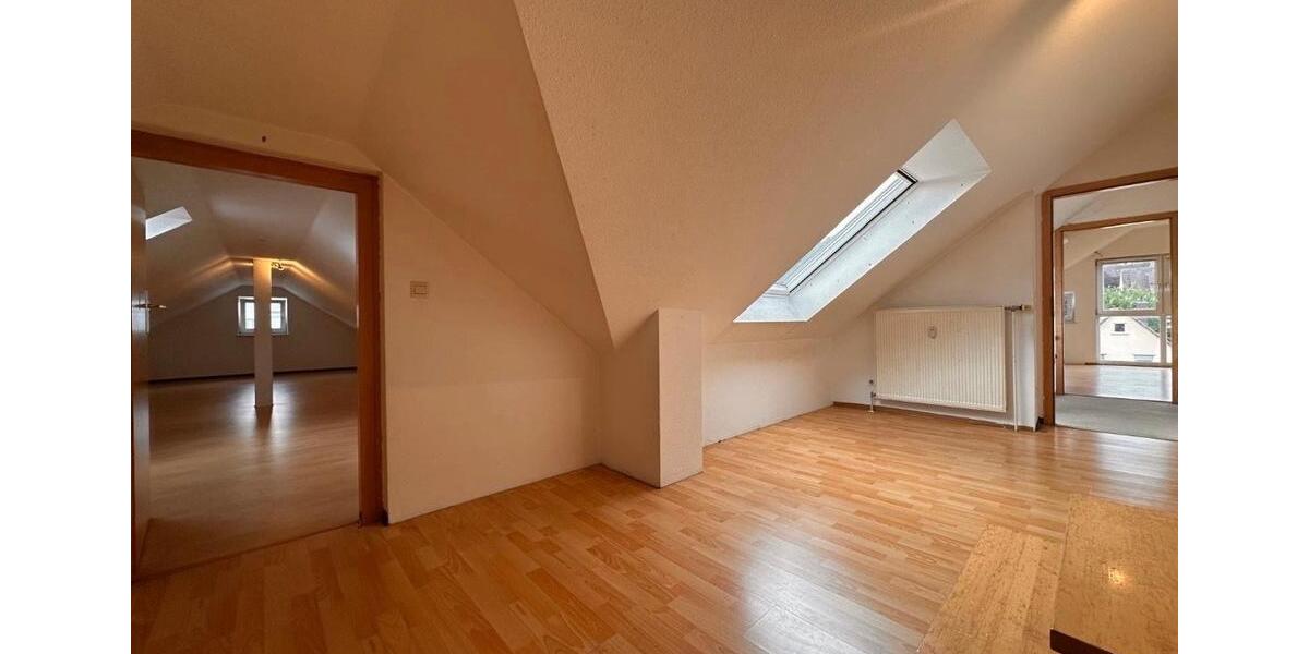 Maisonettenwohnung Göppingen - 3.5 Zimmer, 94 m&sup2;, 1.050&euro; | Angebot:25138385