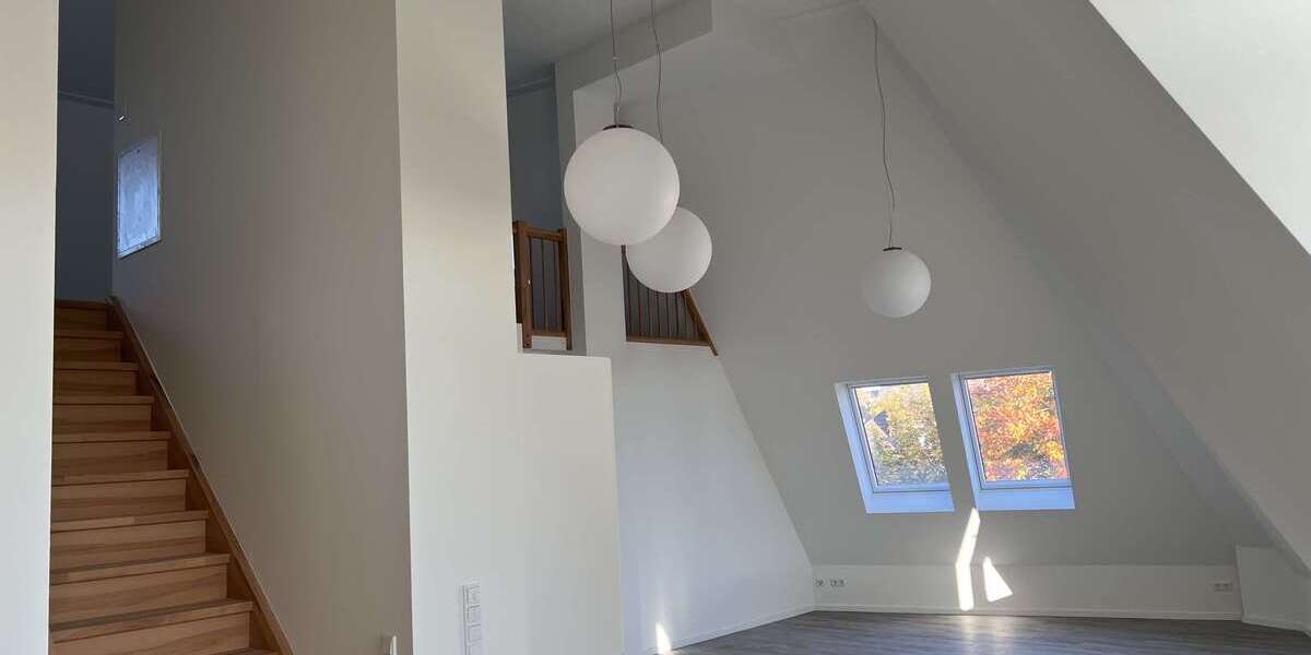 Etagenwohnung Kiel Blücherplatz - 3 Zimmer, 152 m&sup2;, 2.435&euro; | Angebot:26080520