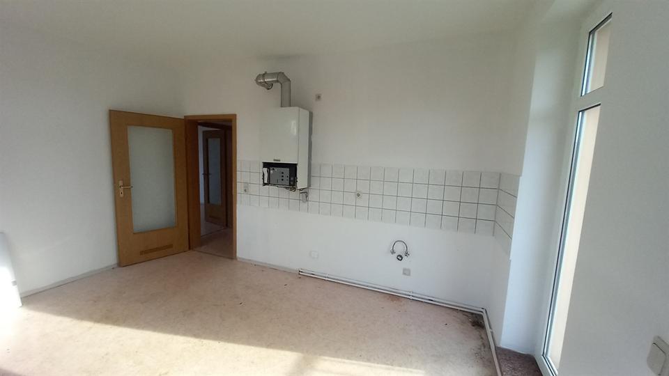 Etagenwohnung Waldheim - 3 Zimmer, 73 m&sup2;, 393&euro; | Angebot:13432383