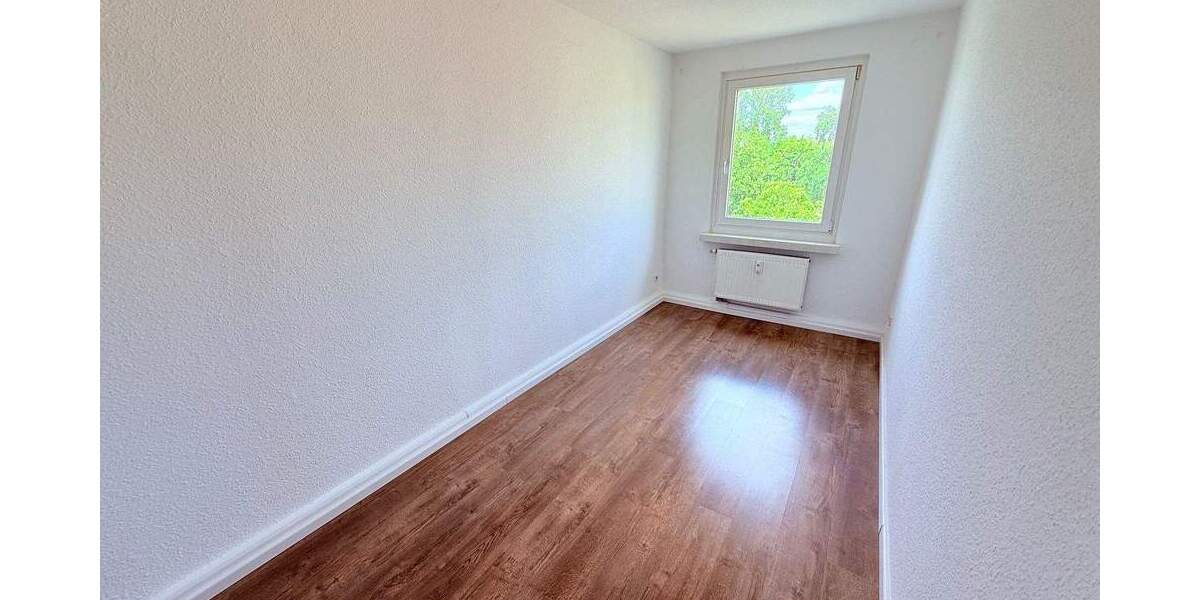 **Besichtigung: Mo.,15.12.25 um 19:00 Uhr** Ruhiges Wohnen im Komponistenviertel! *EBK* 3 zimmer