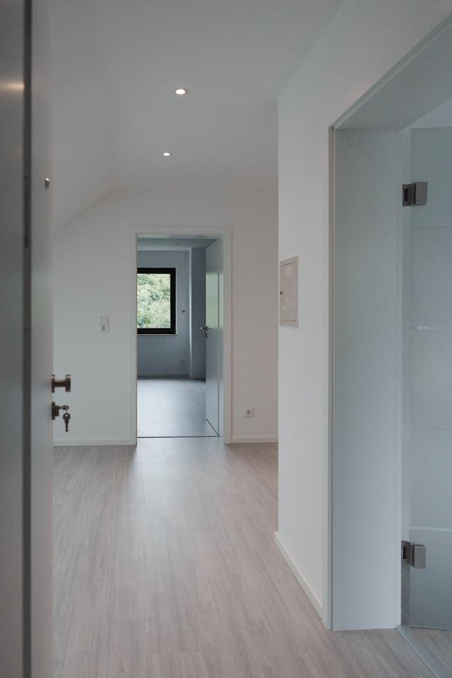 Zentrale 2-Zimmer-Wohnung mit Balkon und möglichem Arbeitsbereich