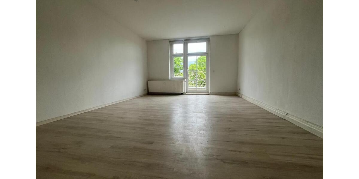 Etagenwohnung Frankfurt (Oder) - 3 Zimmer, 73 m&sup2;, 871&euro; | Angebot:25323137