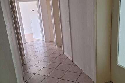 Wohnung Schwalmstadt - 3.5 Zimmer, 85 m&sup2;, 590&euro; | Angebot:26953803