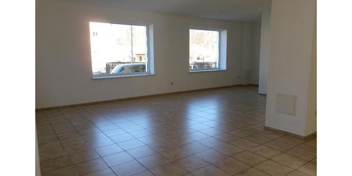 Gewerbeobjekt Ellefeld - 2 Zimmer, 110 m&sup2;, 350&euro; | Angebot:20443717