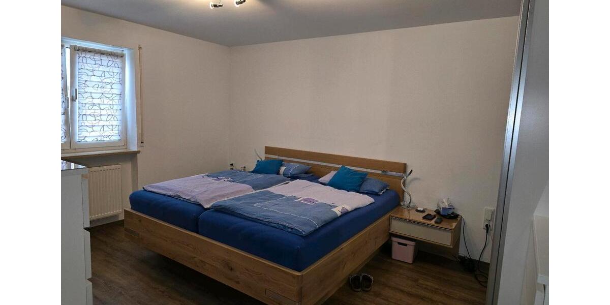 Etagenwohnung Gerolzhofen - 3 Zimmer, 87 m&sup2;, 780&euro; | Angebot:24651965