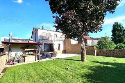 Haus Wiesbaden Biebrich - 5 Zimmer, 145 m&sup2;, 4.000&euro; | Angebot:27259333