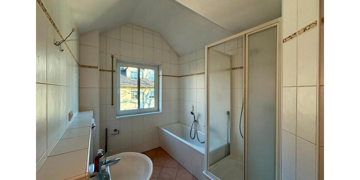 Dachgeschoßwohnung Weißenfels - 2 Zimmer, 60 m&sup2;, 420&euro; | Angebot:26635033