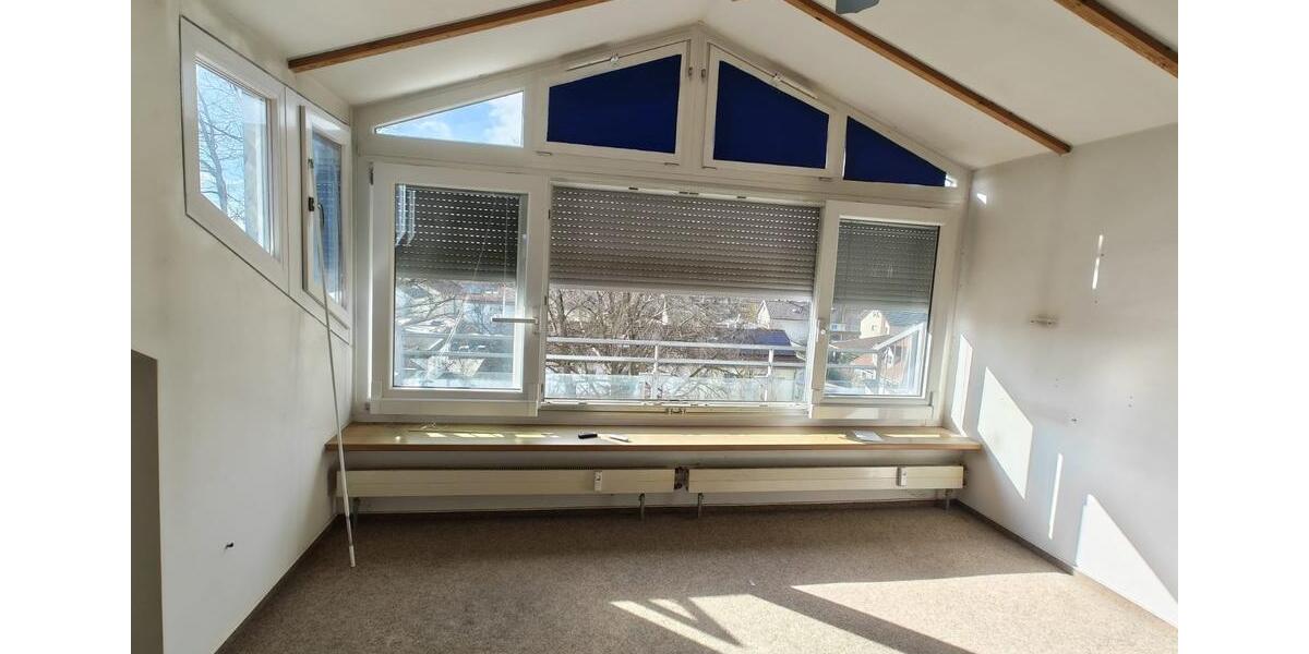 Dachgeschoßwohnung Traunreut Irsing - 3 Zimmer, 72 m&sup2;, 750&euro; | Angebot:25051998