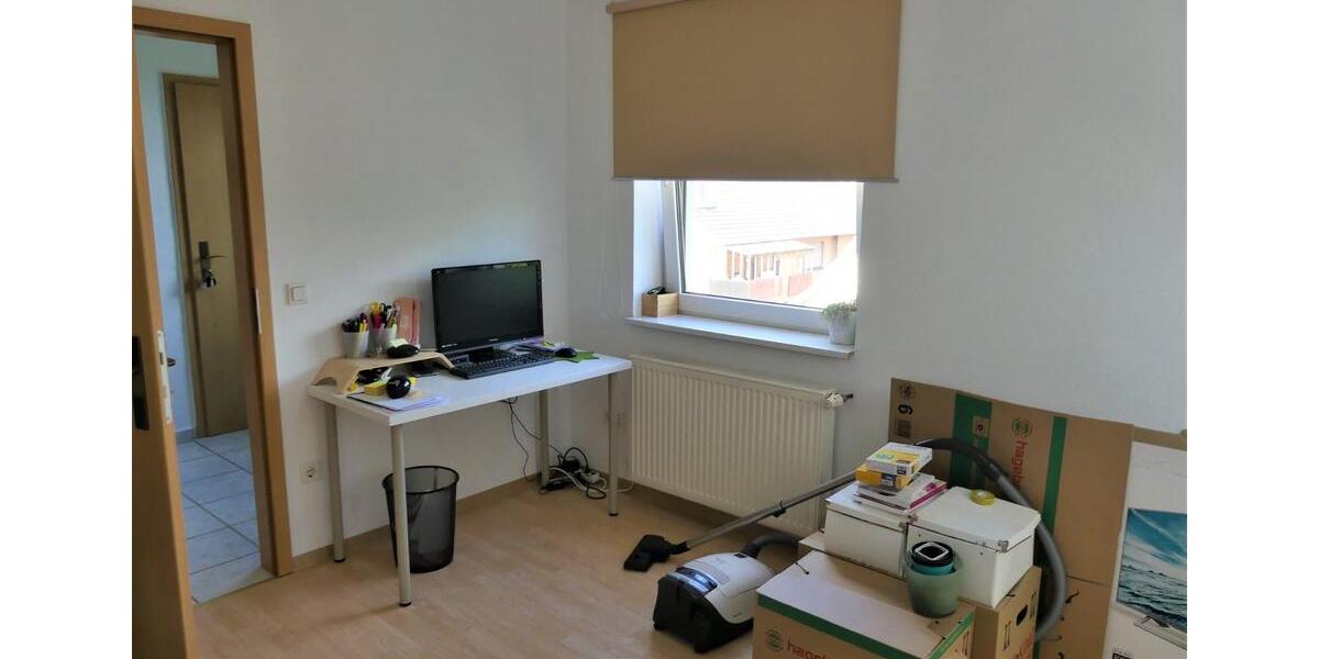 Wohnung im II. Obergeschoss in zentraler Wohnlage. 2 zimmer