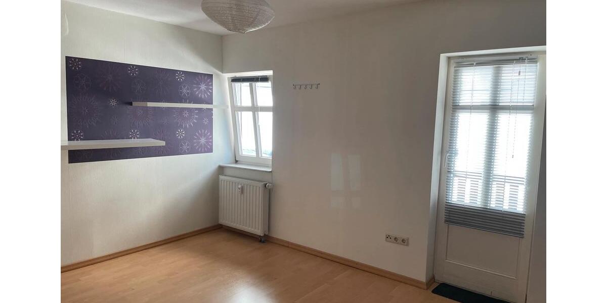 Etagenwohnung Rotenburg an der Fulda - 3 Zimmer, 80 m&sup2;, 770&euro; | Angebot:25745443