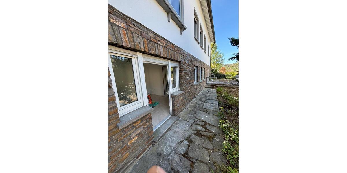 Einfamilienhaus Cochem - 10 Zimmer, 277 m&sup2;, 2.000&euro; | Angebot:26424934