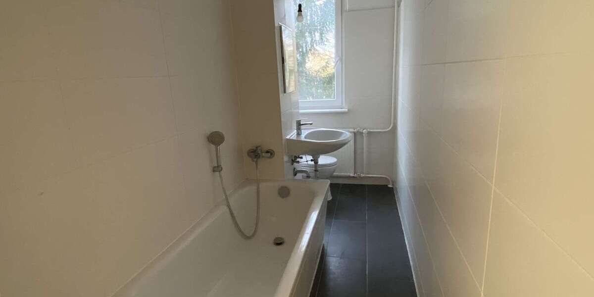 Etagenwohnung Altenburg - 3 Zimmer, 59 m&sup2;, 295&euro; | Angebot:26318926