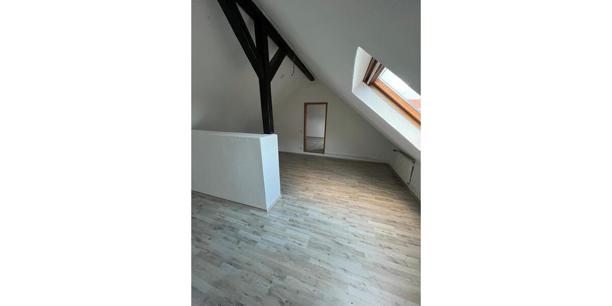 Etagenwohnung Eschershausen - 3 Zimmer, 90 m&sup2;, 400&euro; | Angebot:25046276