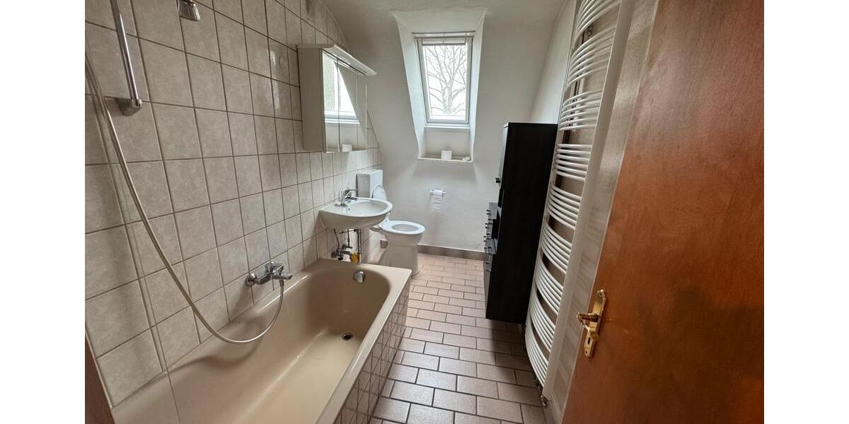 Etagenwohnung Rheinfelden (Baden) - 1 Zimmer, 90 m&sup2;, 1.100&euro; | Angebot:25933510
