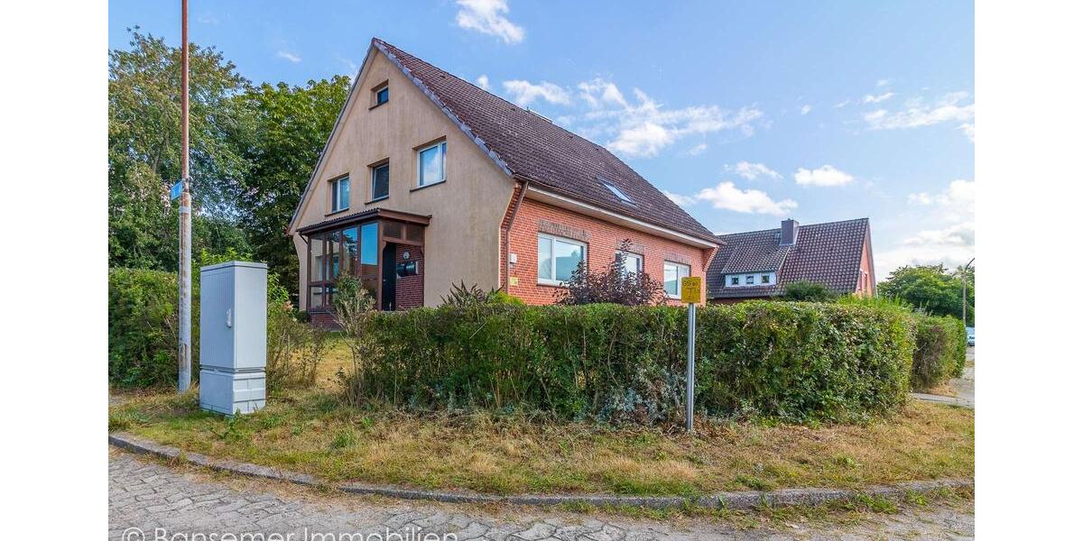 Dachgeschoßwohnung Dollern - 4 Zimmer, 98 m&sup2;, 735&euro; | Angebot:23049589