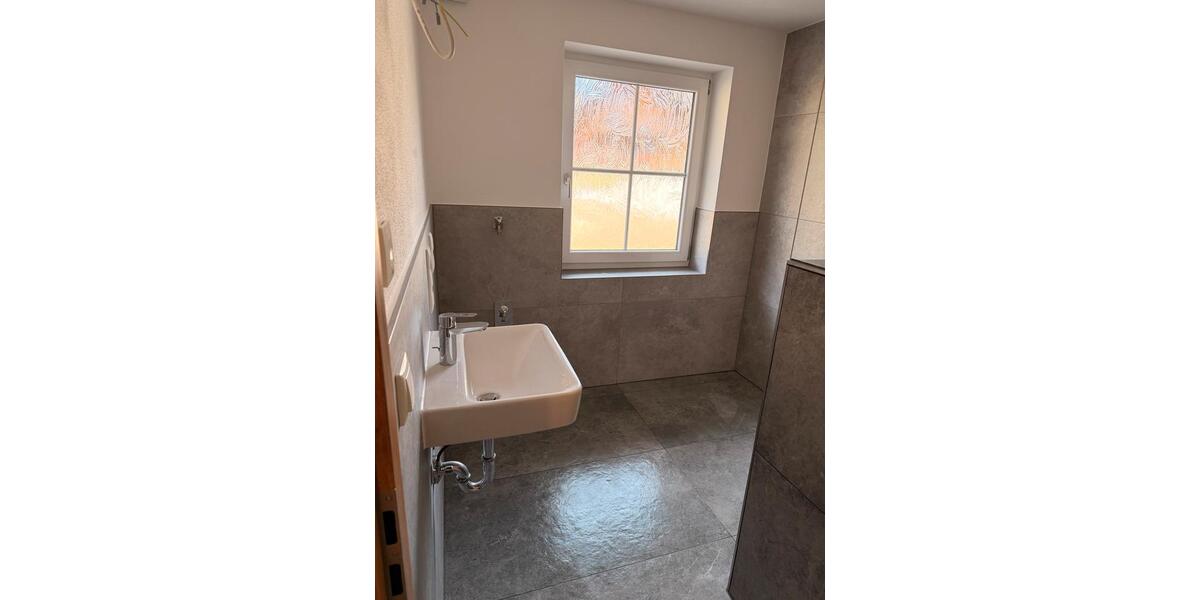 Etagenwohnung Teisnach - 4 Zimmer, 110 m&sup2;, 880&euro; | Angebot:26019923