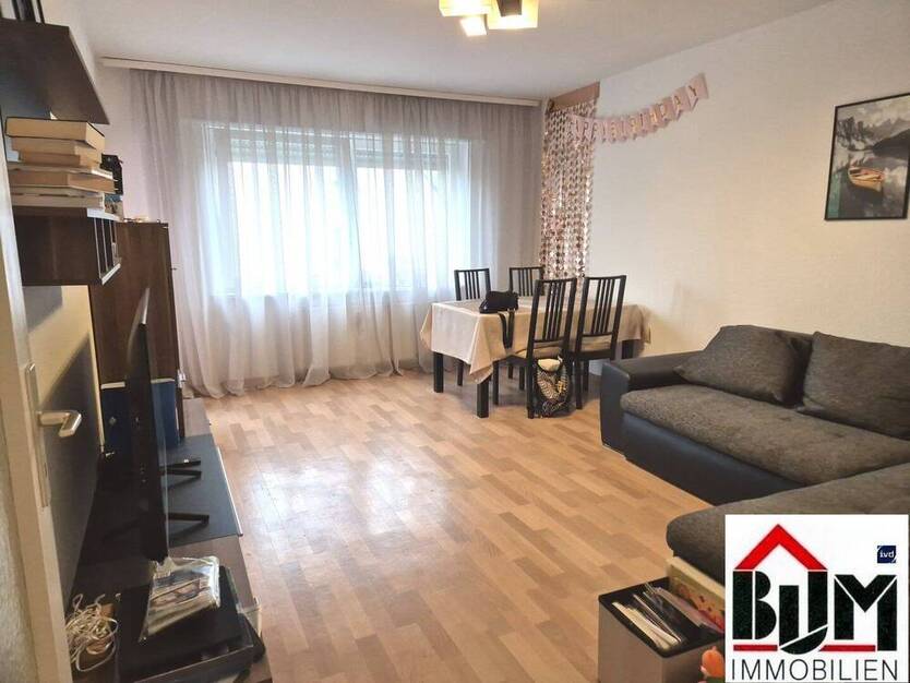 * 2 Zimmer - hell - Süd-Balkon - Küche möglich - gepflegt*