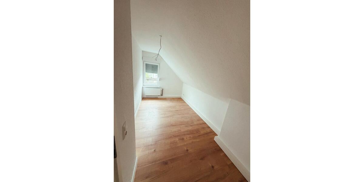 Etagenwohnung Olpe - 5 Zimmer, 130 m&sup2;, 1.380&euro; | Angebot:26633958