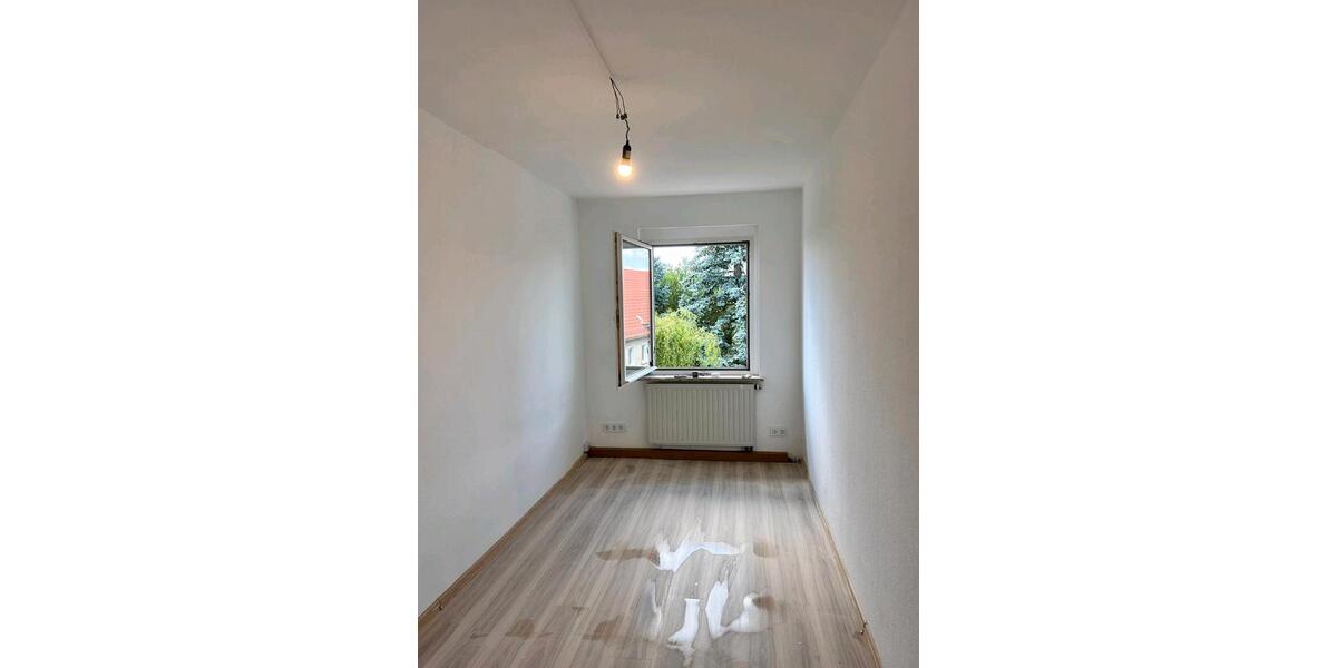 Etagenwohnung Neustadt an der Orla - 3 Zimmer, 70 m&sup2;, 390&euro; | Angebot:26431103