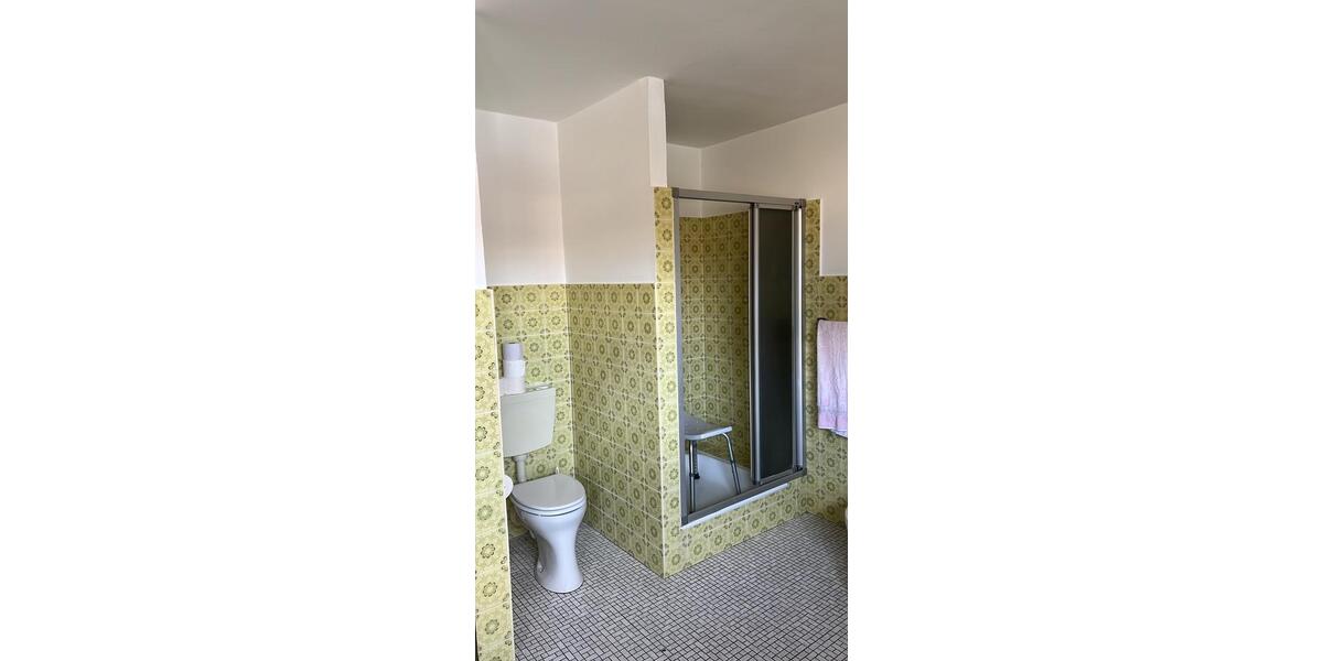 Wohnen auf Zeit Lingen (Ems) - 8 Zimmer, 180 m&sup2;, 380&euro; | Angebot:25658907