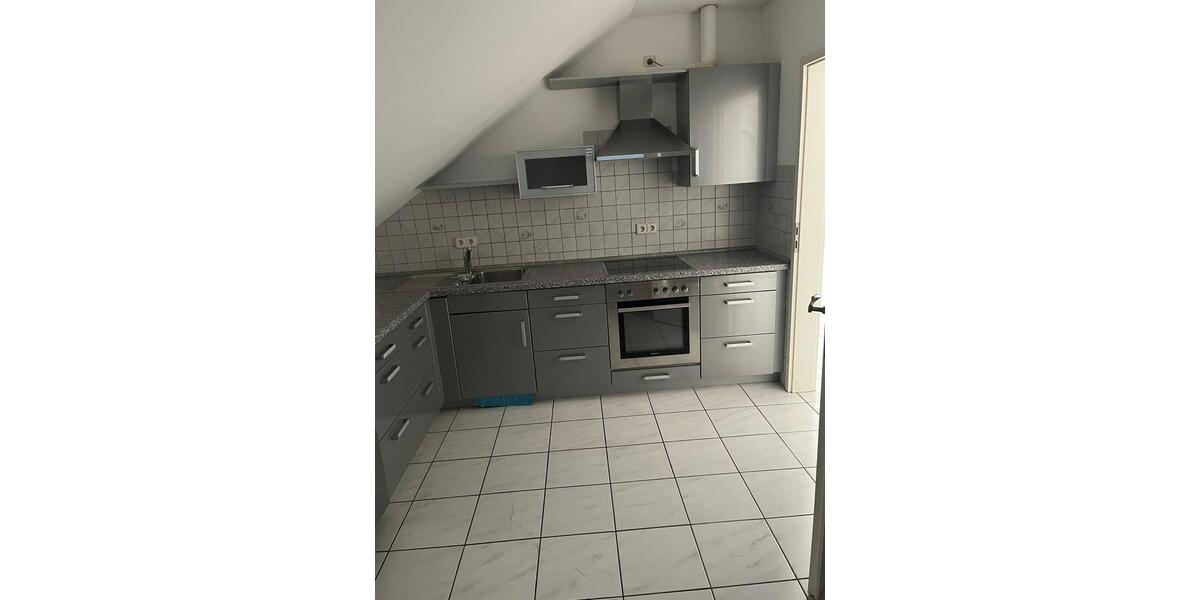 Dachgeschoßwohnung Buxheim - 3 Zimmer, 52 m&sup2;, 800&euro; | Angebot:26633305