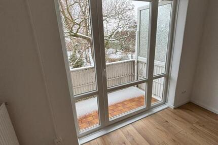 **Gemütlich und frisch RENOVIERT**4-Zimmerwohnung mit Balkon** 4 zimmer