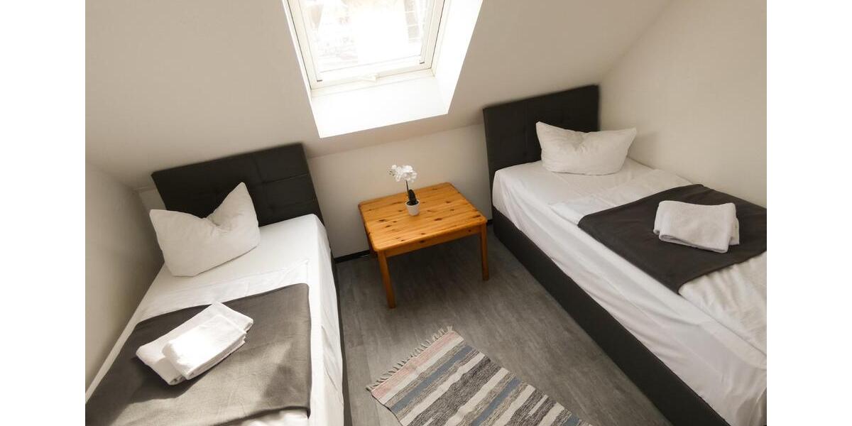 Wohnen auf Zeit Schwandorf - 3 Zimmer, 110 m&sup2;, 17&euro; | Angebot:18427588