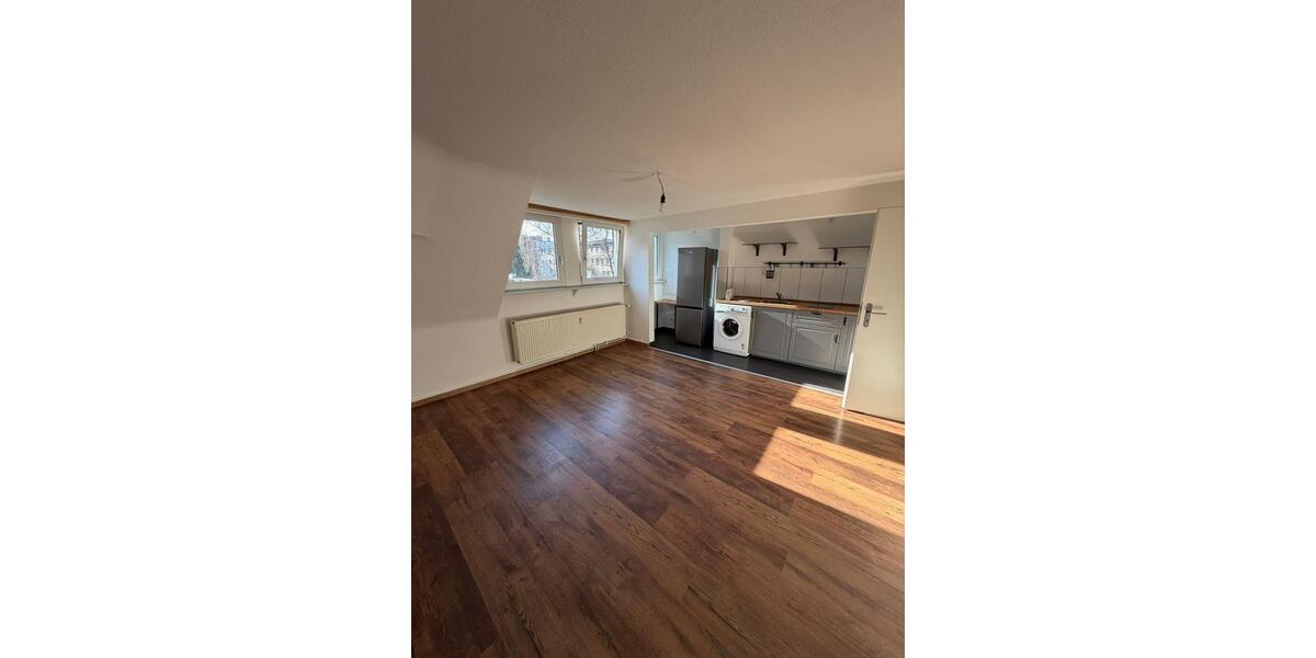Dachgeschoßwohnung Essen Südviertel - 2 Zimmer, 49 m&sup2;, 590&euro; | Angebot:25292834